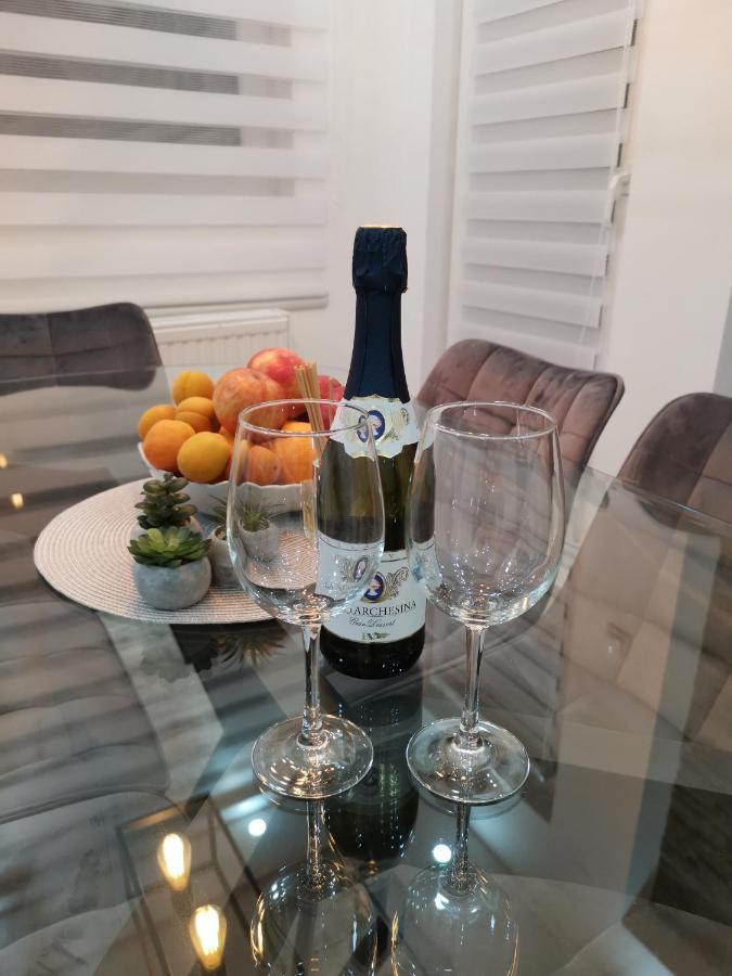 Appartement White House Ns à Novi Sad Extérieur photo
